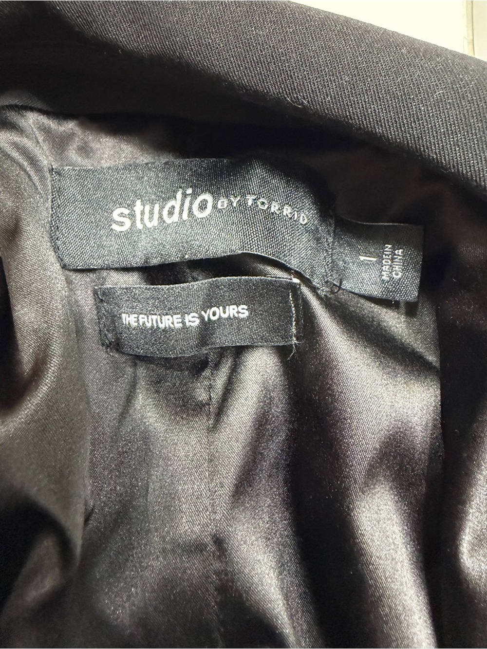 Torrid Black Sleeveless Blazer Vest - Picture 3 of 3